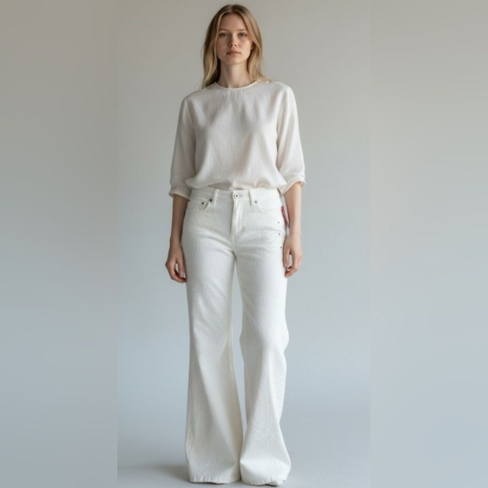 Lucky Brand Sweet Mid Rise Flare size 10/30 R NWT